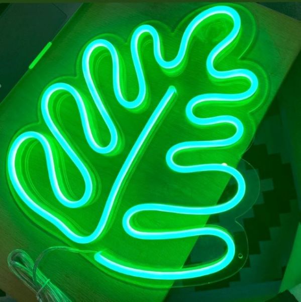 LED neon monstera leaf by Custom Neon®