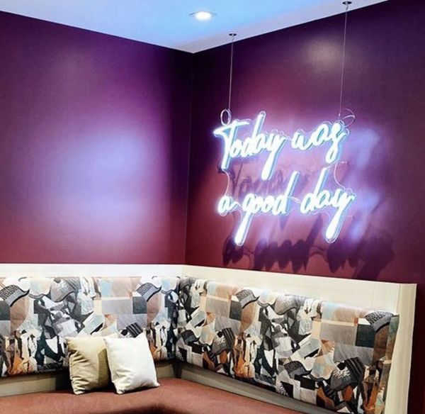 Neon Sign Hanging Wire Kit