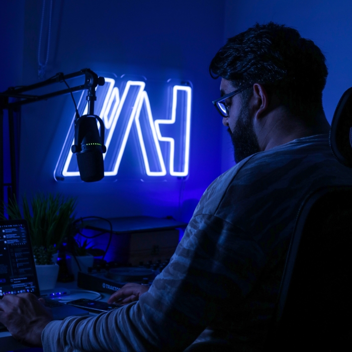 Custom Neon® podcast studio logo @allabouthelping