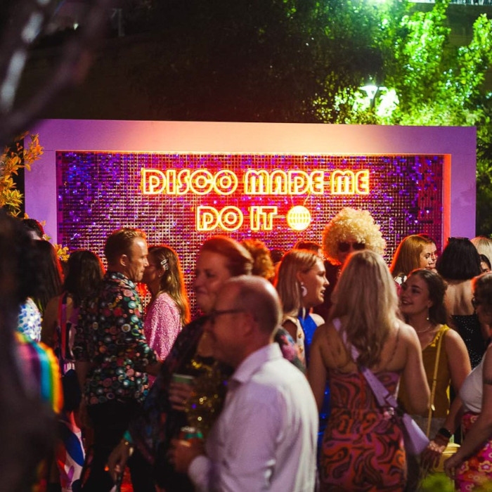 Custom Neon® outdoor party sign @ultimocatering