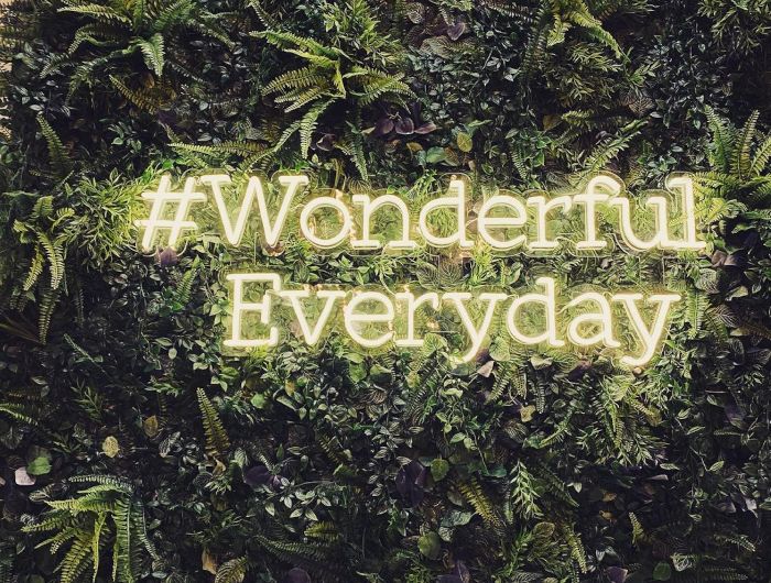 #Wonderful Everyday Custom Neon® warm white hashtag sign