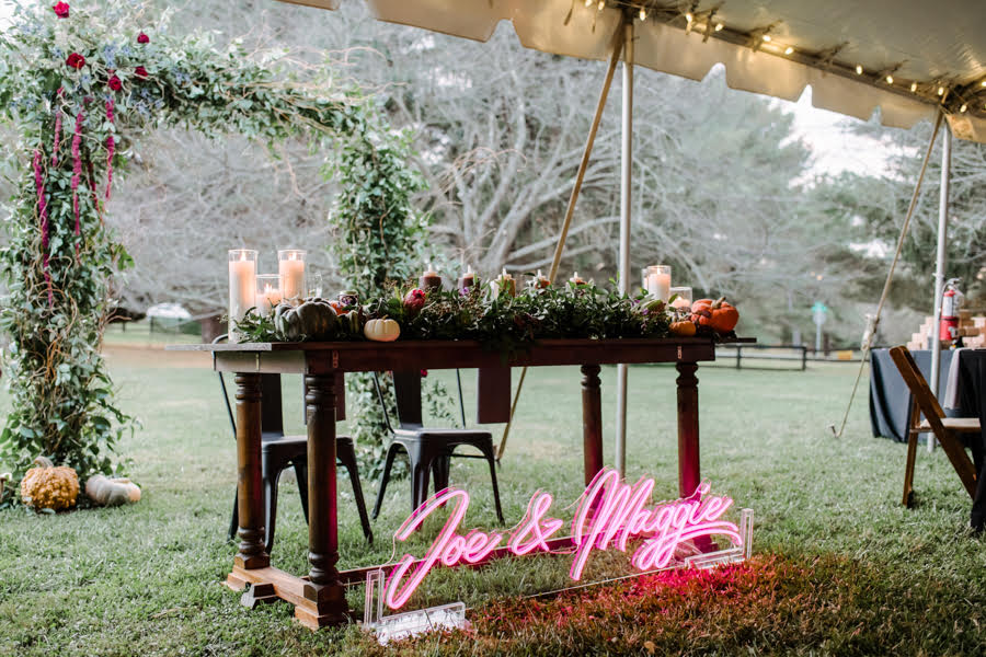 Pink outside wedding name sign @marlayna_photography by Custom Neon®