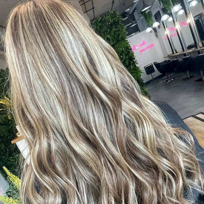 Let's create some magic Custom Neon® large pink quote sign @dkc_hairlounge