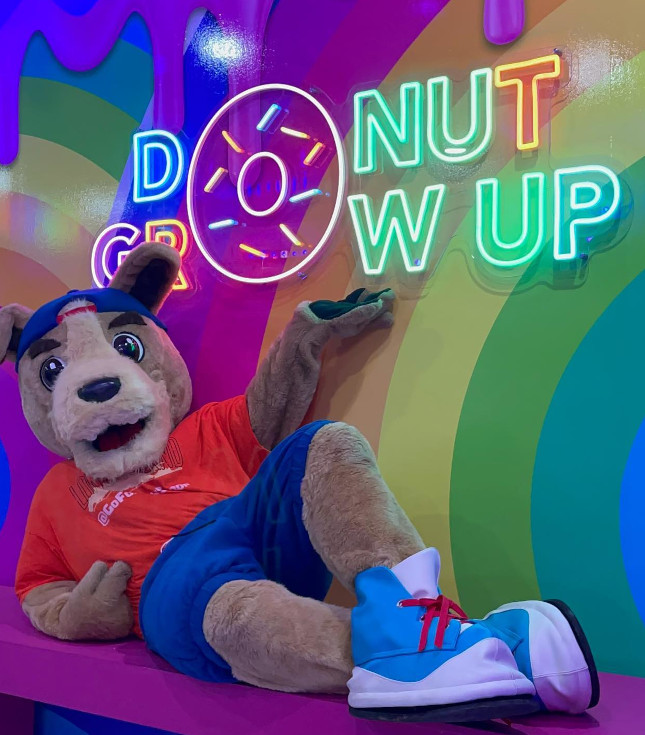 Custom Neon® colourful signs and artwork @sundaedonuts