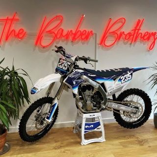 CustomNeon® business sign @thebarberbrothers_uk