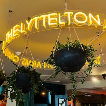 Circular hanging sign by Custom Neon® @inventiveda