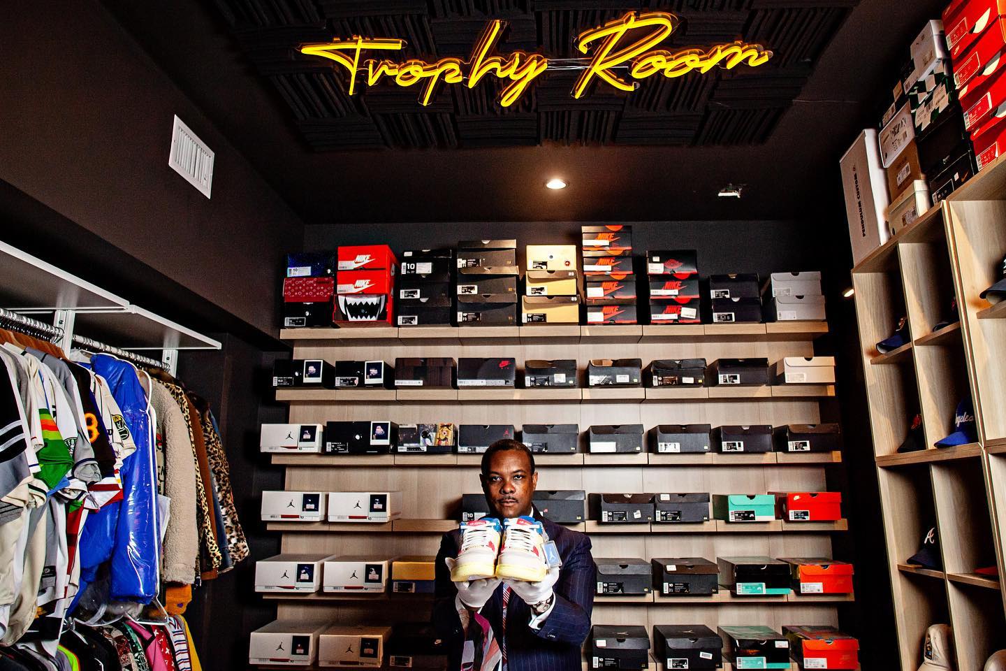 Dark yellow Custom Neon® sign on the ceiling of a walk in closet @pendulum_kc_